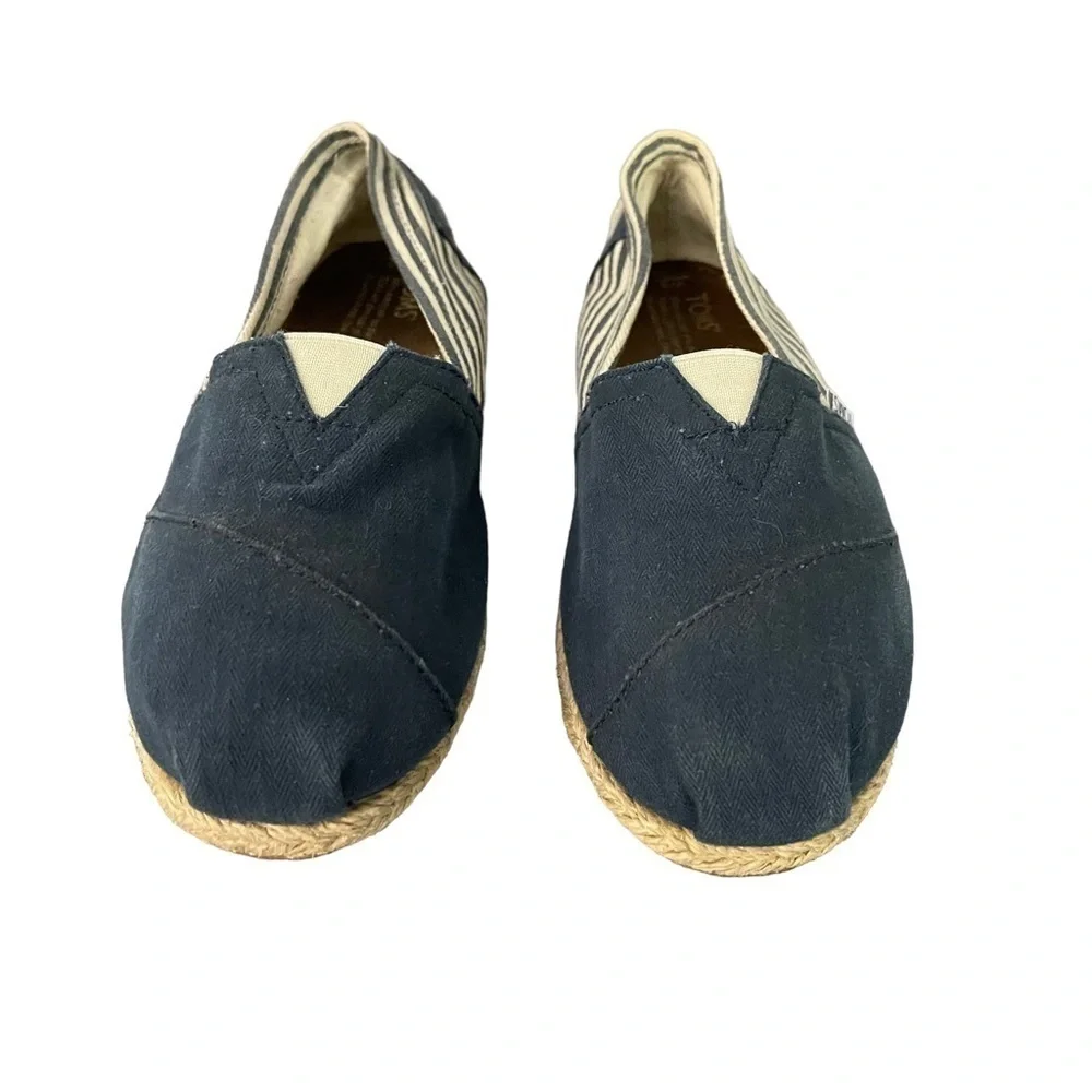 Toms navy university